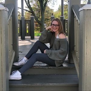 Meet your Posher, Victoria